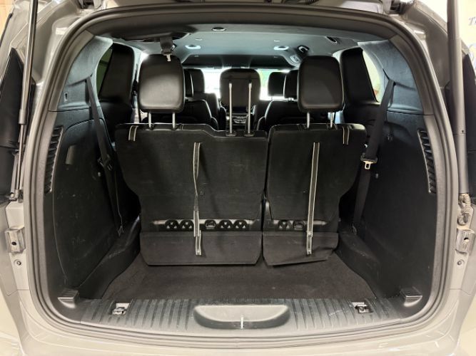 Used 2025 Chrysler Pacifica Select FWD image 25