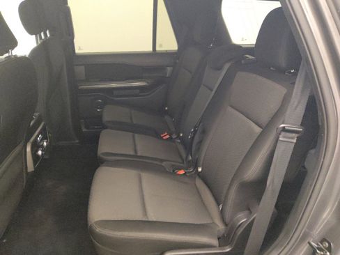 Used 2020 Ford Expedition XLT image 18
