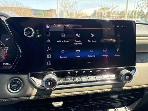 Certified 2024 Chevrolet Colorado ZR2 w/ Technology Package AWD/4WD image 24