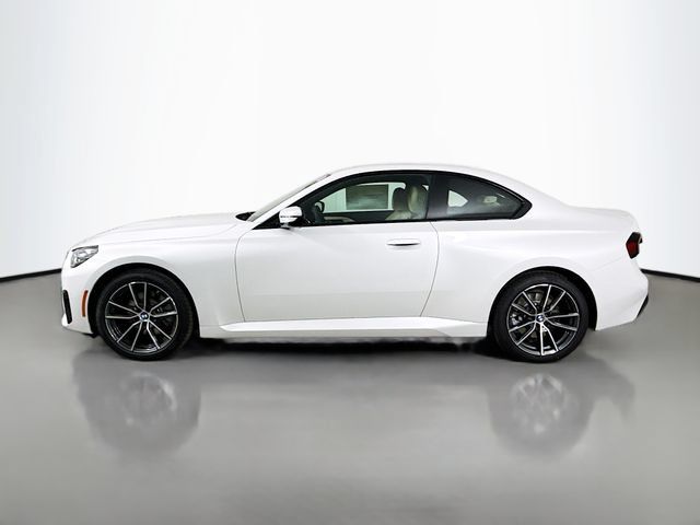 Used 2026 BMW 230i xDrive Coupe w/ Convenience Package AWD/4WD image 4