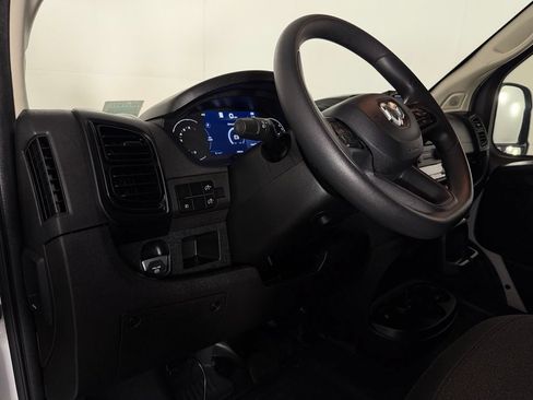 Used 2025 RAM ProMaster 2500 w/ U-Haul Equipment Group FWD image 20