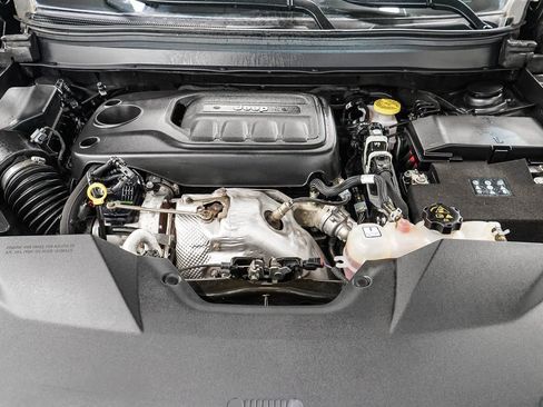 Used 2020 Jeep Cherokee High Altitude image 27