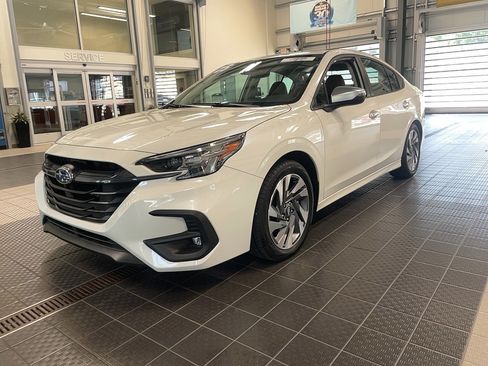 Used 2025 Subaru Legacy Touring XT AWD/4WD image 3