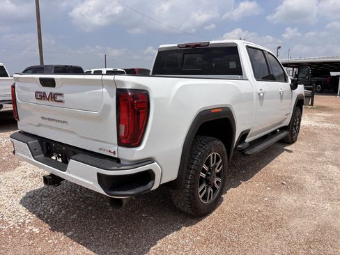 Used 2020 GMC Sierra 2500 AT4 w/ Technology Package AWD/4WD image 6