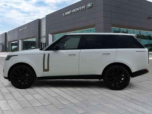 New 2026 Land Rover Range Rover SE AWD/4WD image 2