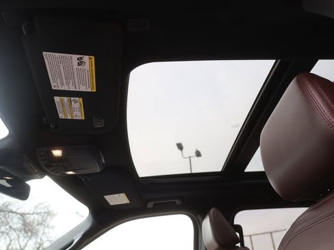 Used 2024 Ford Expedition Limited image 40