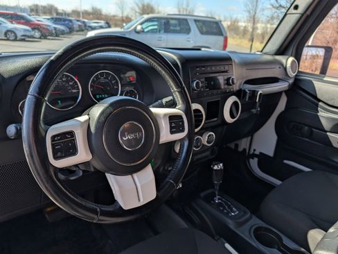 Used 2016 Jeep Wrangler Sport AWD/4WD image 22