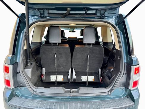 Used 2016 Ford Flex SEL image 21