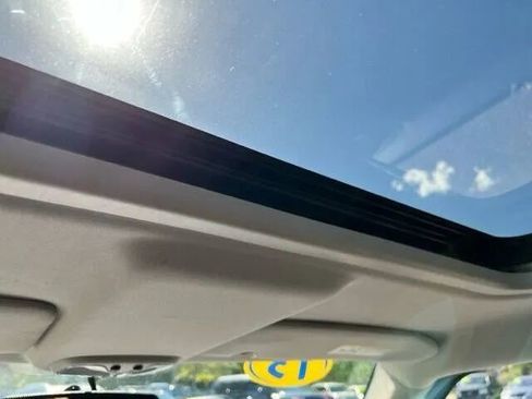Used 2015 Jeep Patriot High Altitude FWD image 13