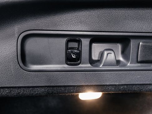 Used 2025 Mercedes-Benz GLC 63 AMG S image 32