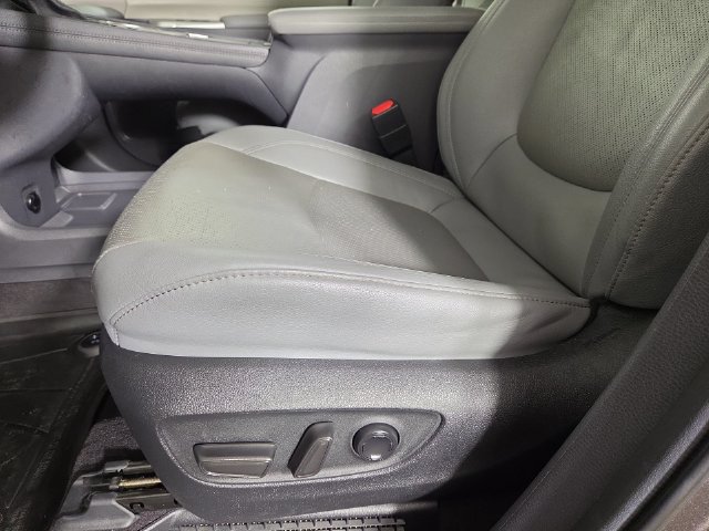 Used 2024 Toyota Sienna Limited AWD/4WD image 32