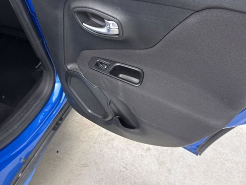 Used 2020 Jeep Renegade Sport FWD image 34