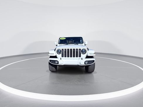 Used 2023 Jeep Gladiator Overland image 3