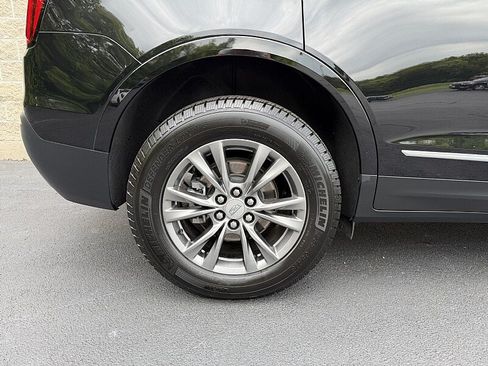 Used 2023 Cadillac XT5 Premium Luxury w/ LPO, Floor Liner Package AWD/4WD image 31