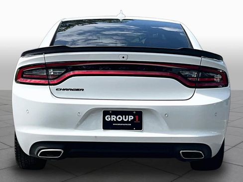 Used 2023 Dodge Charger SXT w/ Blacktop Package RWD image 5