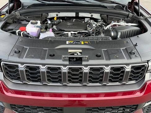 New 2026 Jeep Grand Cherokee Altitude image 21