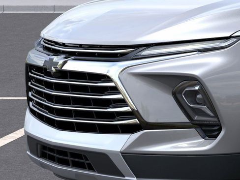New 2025 Chevrolet Blazer Premier image 13