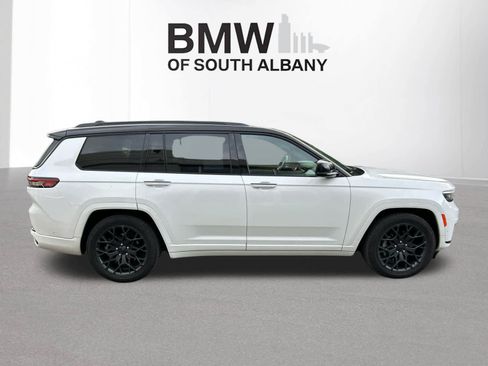 Used 2025 Jeep Grand Cherokee L Summit AWD/4WD image 2