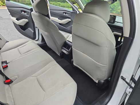 Certified 2025 Honda Accord SE image 11