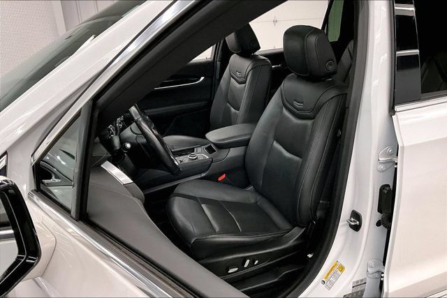 Used 2023 Cadillac XT6 Premium Luxury AWD/4WD image 24