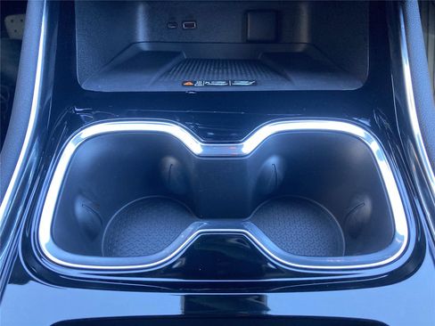 New 2026 Chevrolet Traverse LT w/ LPO, Floor Liner Package image 27