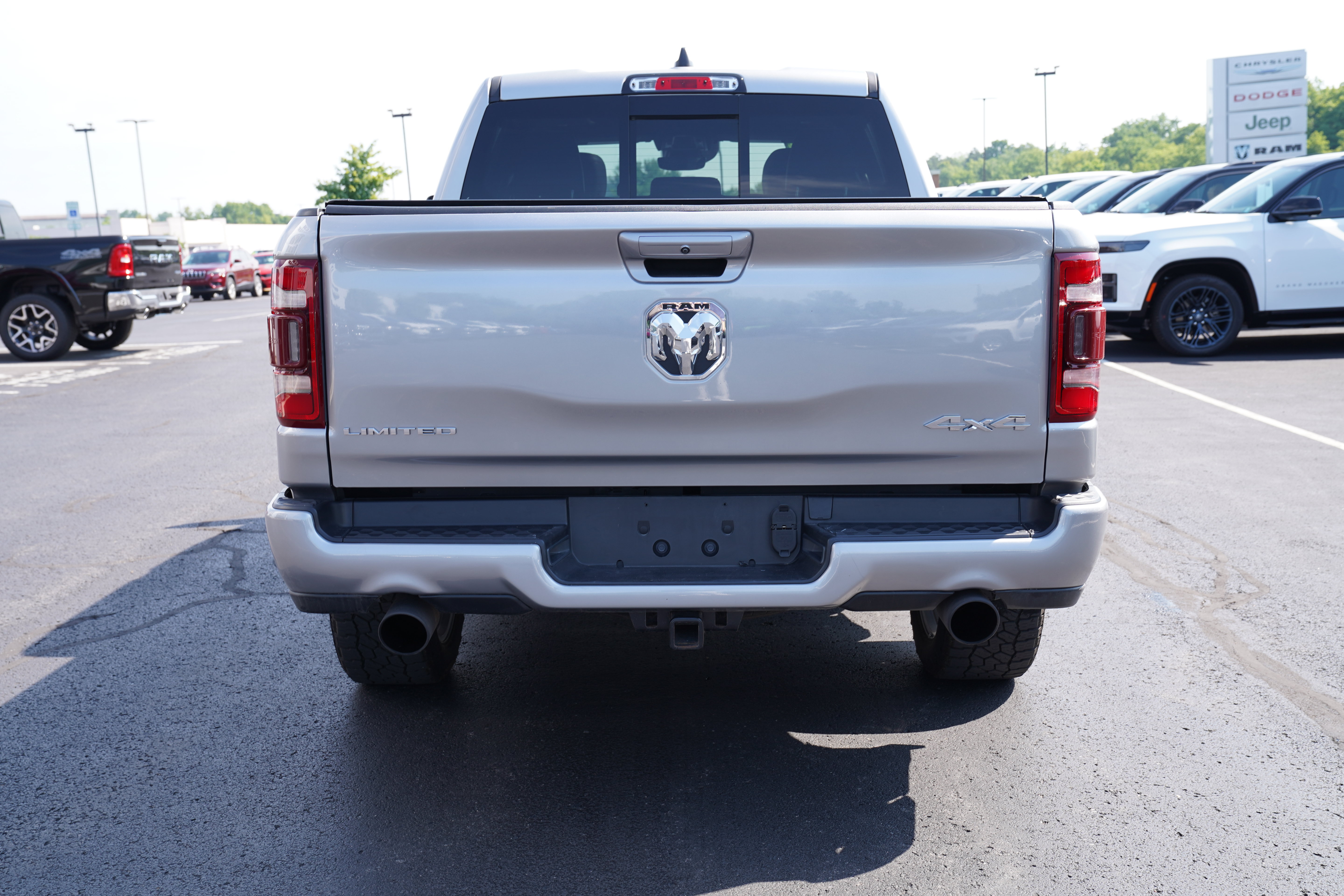Used 2024 RAM 1500 Limited w/ Body Color Bumper Group AWD/4WD image 7