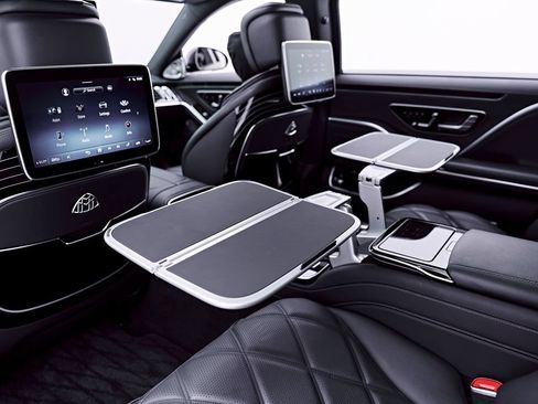 Used 2023 Mercedes-Benz Maybach S 580 4MATIC image 62