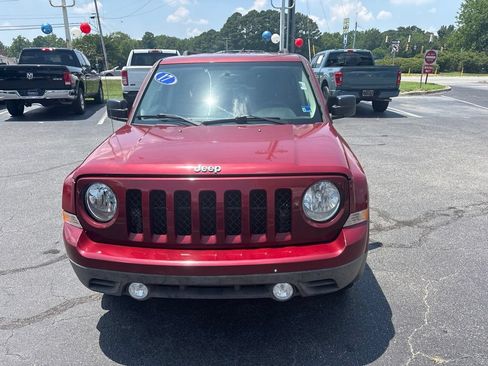 Used 2017 Jeep Patriot Sport w/ Power Value Group FWD image 6