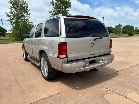 Used 2005 Cadillac Escalade 2WD image 7