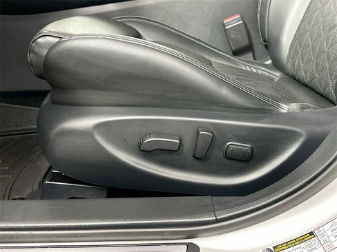 Used 2018 Nissan Maxima Platinum image 24