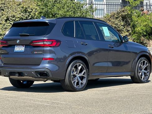 Used 2022 BMW X5 M50i AWD/4WD image 2