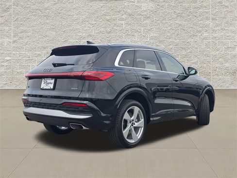 New 2026 Audi Q5 Premium AWD/4WD image 7