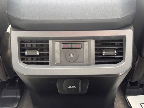 Used 2025 Ford F350 Lariat w/ Lariat Ultimate Package AWD/4WD image 28