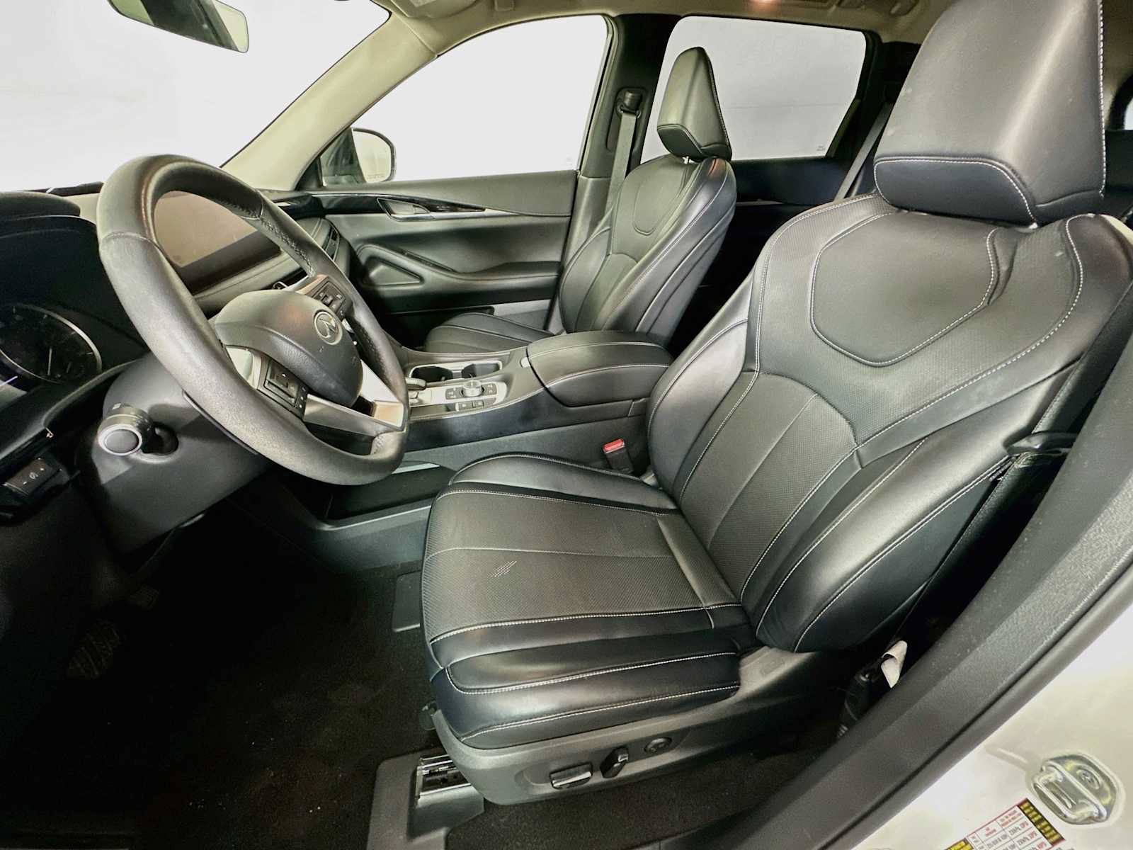 Used 2023 INFINITI QX60 Pure AWD/4WD image 19