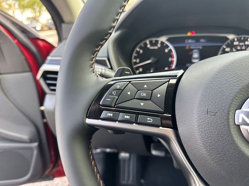 New 2025 Nissan Altima 2.5 SR image 15