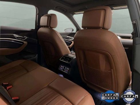 Used 2022 Audi e-tron Premium Plus w/ Premium Plus Package image 79