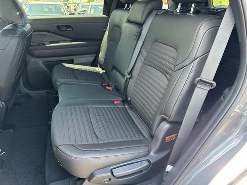 New 2026 Nissan Pathfinder Rock Creek AWD/4WD image 16