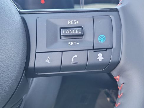 New 2026 Nissan Kicks SR image 7