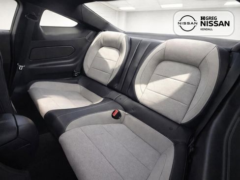 Used 2024 Ford Mustang Coupe image 9