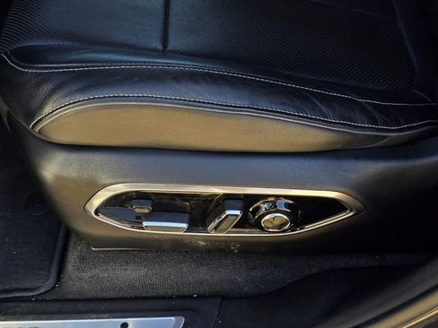 Used 2022 Jeep Grand Cherokee L Overland w/ Luxury Tech Group IV image 26