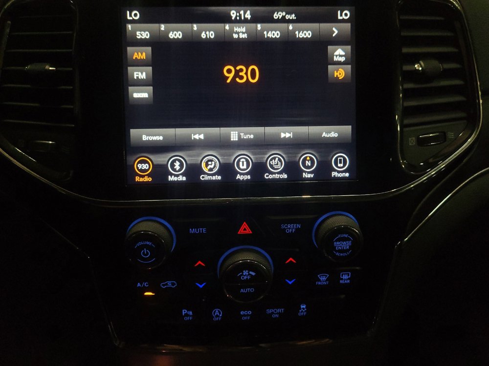 Used 2019 Jeep Grand Cherokee Limited w/ Luxury Group II AWD/4WD image 25