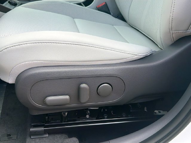 New 2026 Hyundai Kona Limited FWD image 19