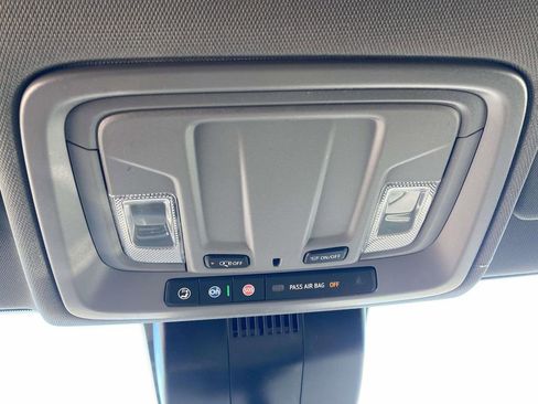 New 2026 GMC Sierra 1500 SLE image 23