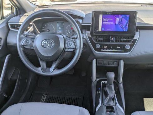 Used 2025 Toyota Corolla Cross AWD Hybrid image 32