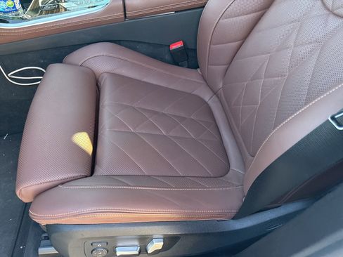 Used 2023 BMW X5 sDrive40i w/ M Sport Package image 7