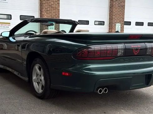 Used 1996 Pontiac Firebird Trans Am RWD image 8