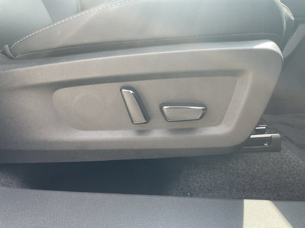 Certified 2025 Nissan Murano SV AWD/4WD image 23