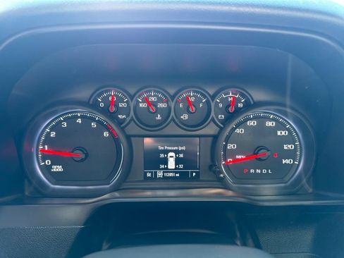Used 2020 Chevrolet Silverado 1500 Custom w/ Custom Value Package AWD/4WD image 16