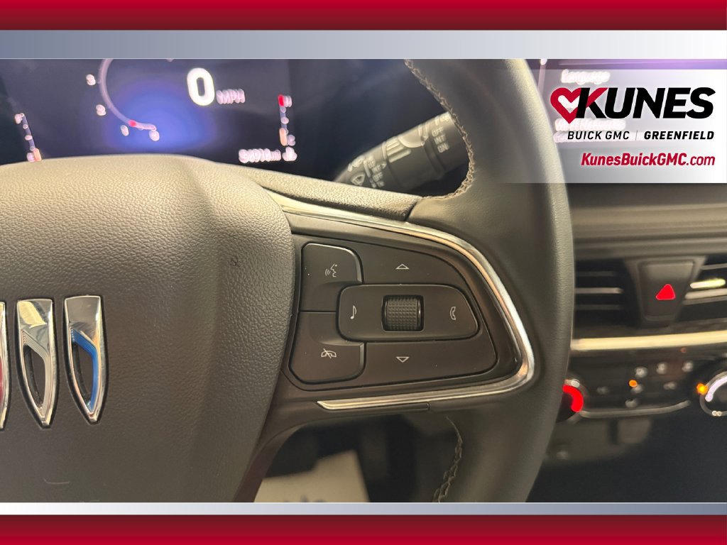 Used 2025 Buick Encore GX Preferred AWD/4WD image 17