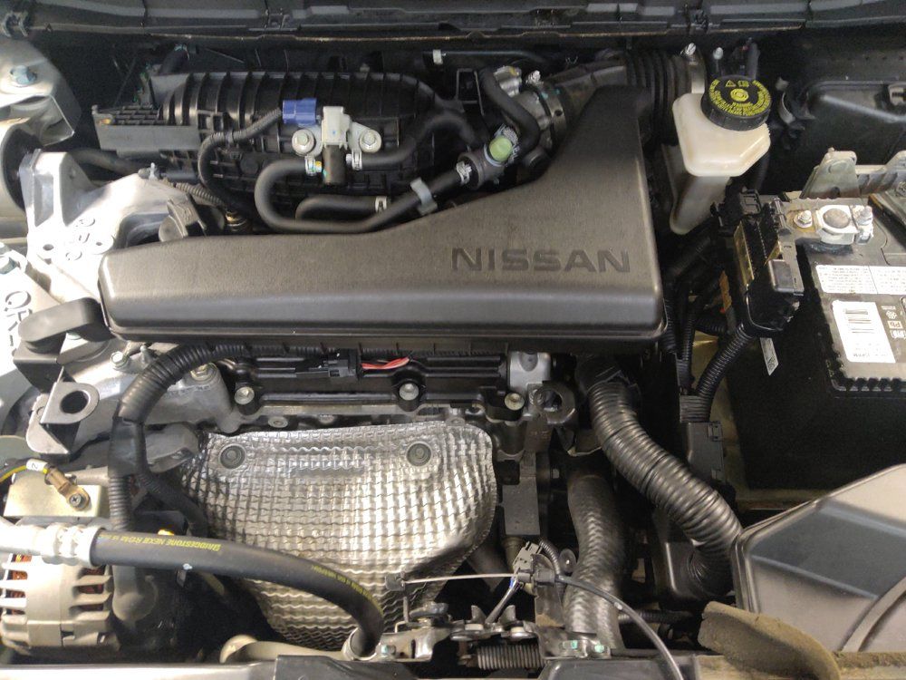 Used 2015 Nissan Rogue SV FWD image 30